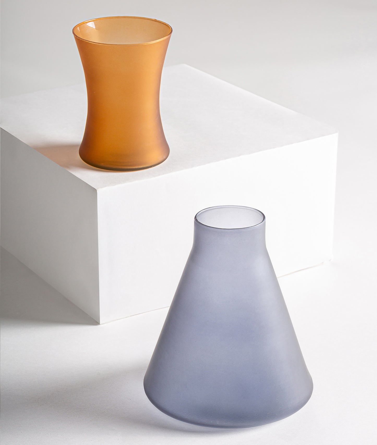 ELISEA VASE