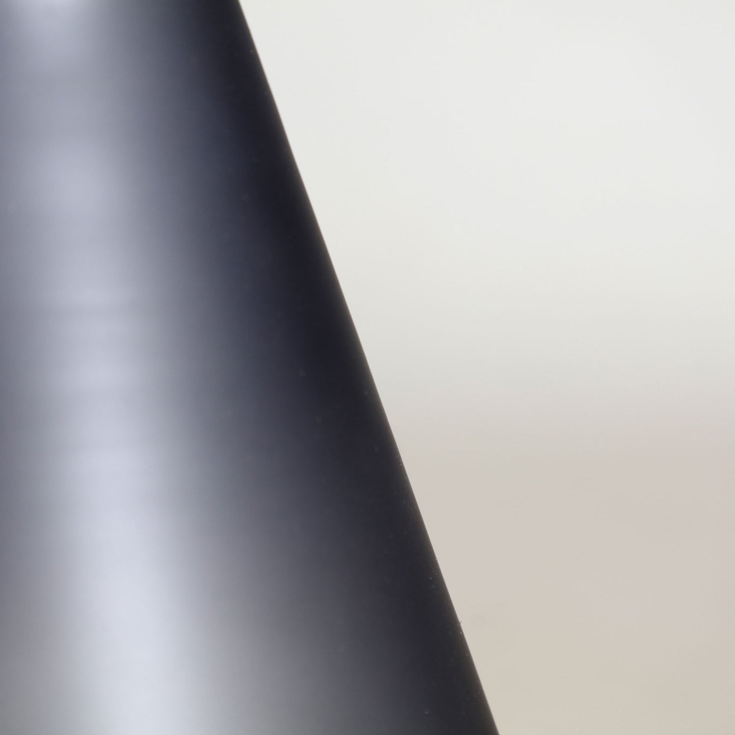 KALHE VASE