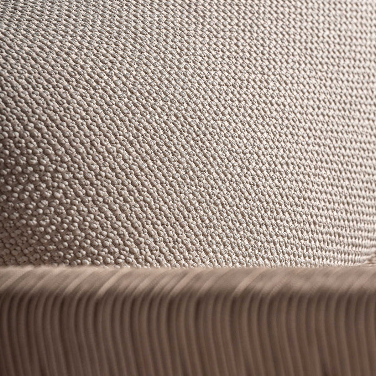 TRENA SOFA