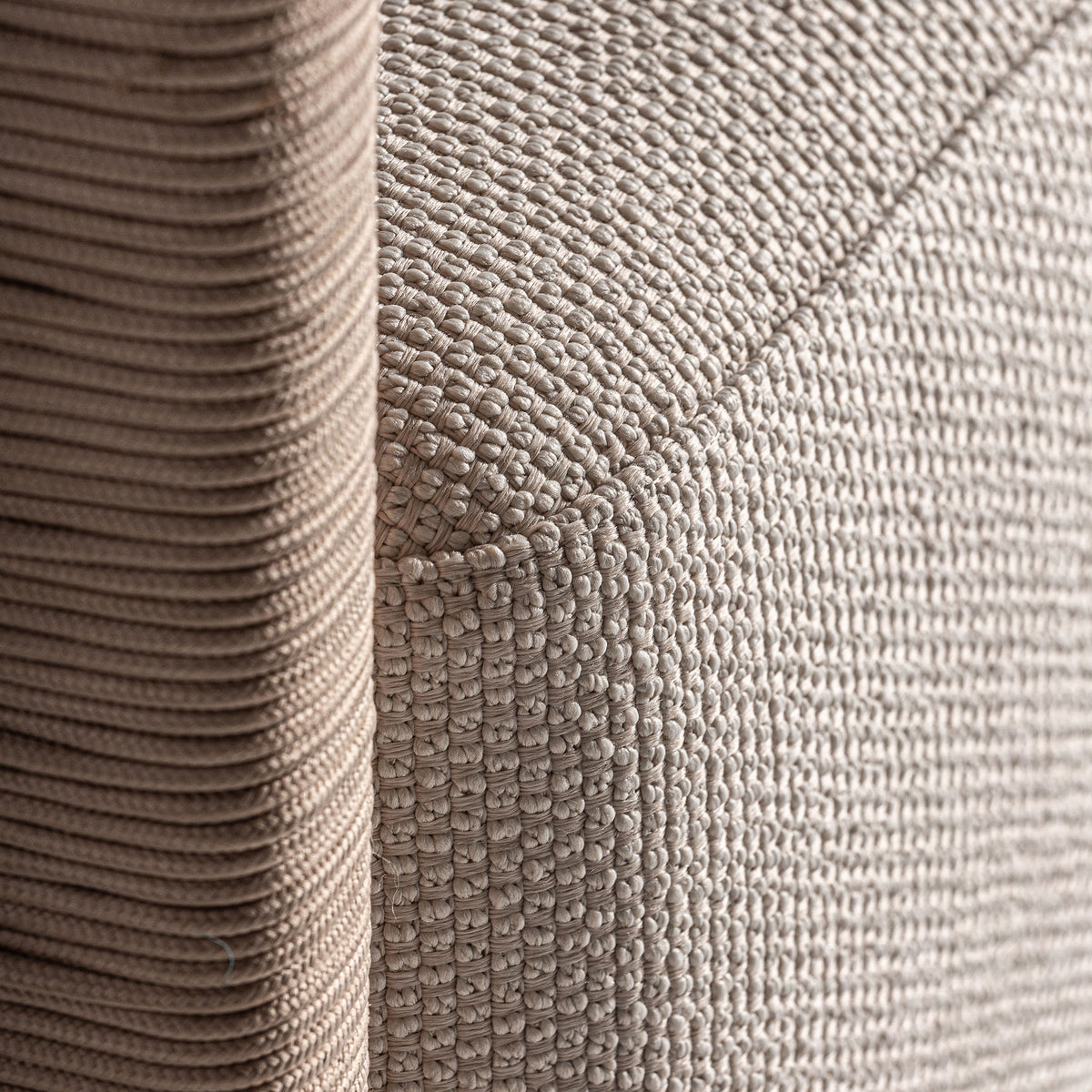 TRENA SOFA