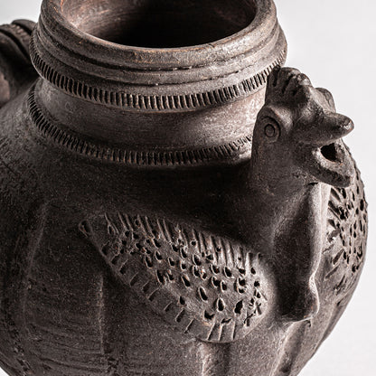 DARTH VASE