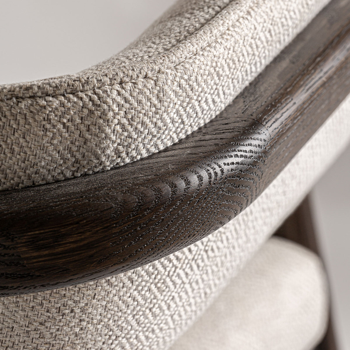 JERZEN CHAIR