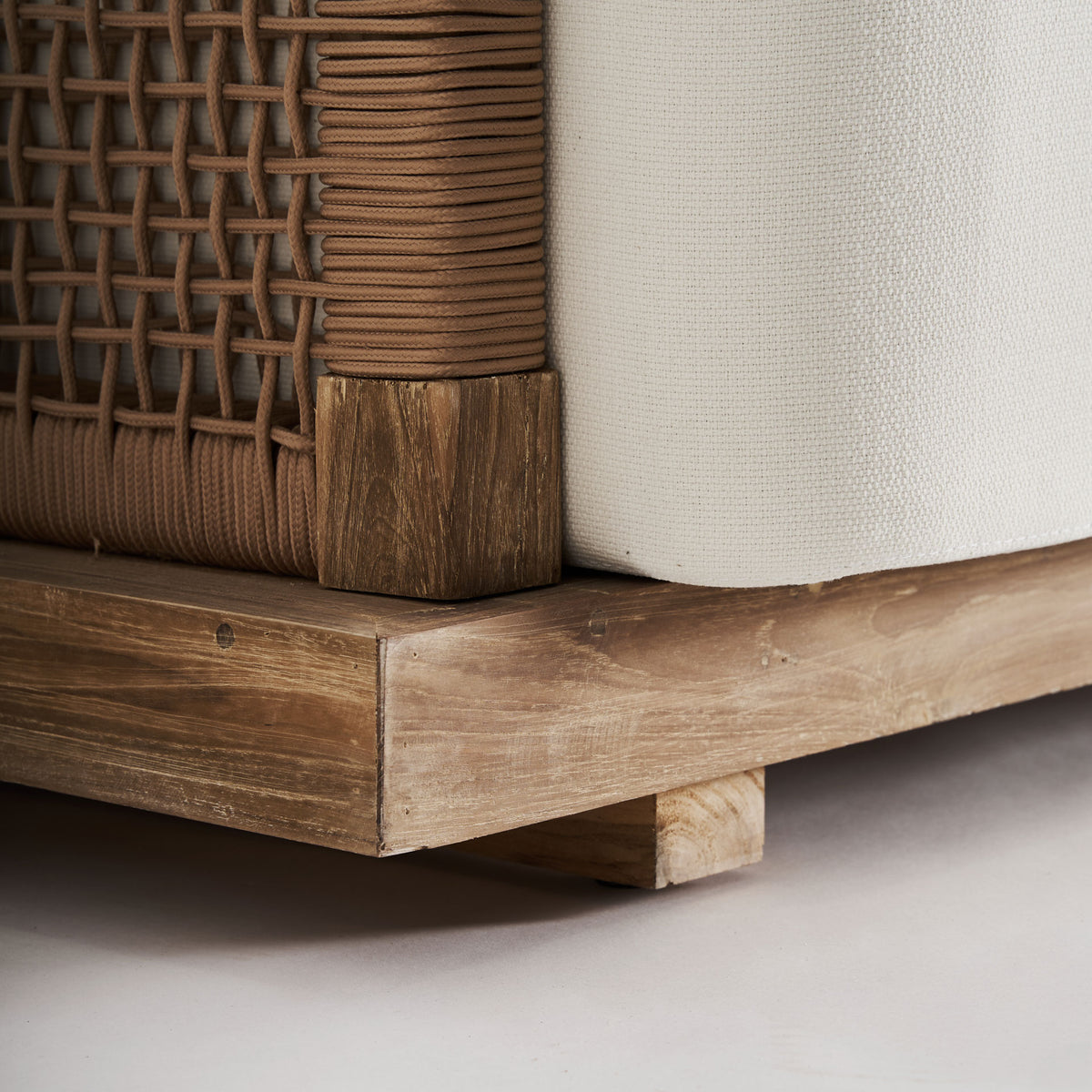 TRENA SOFA