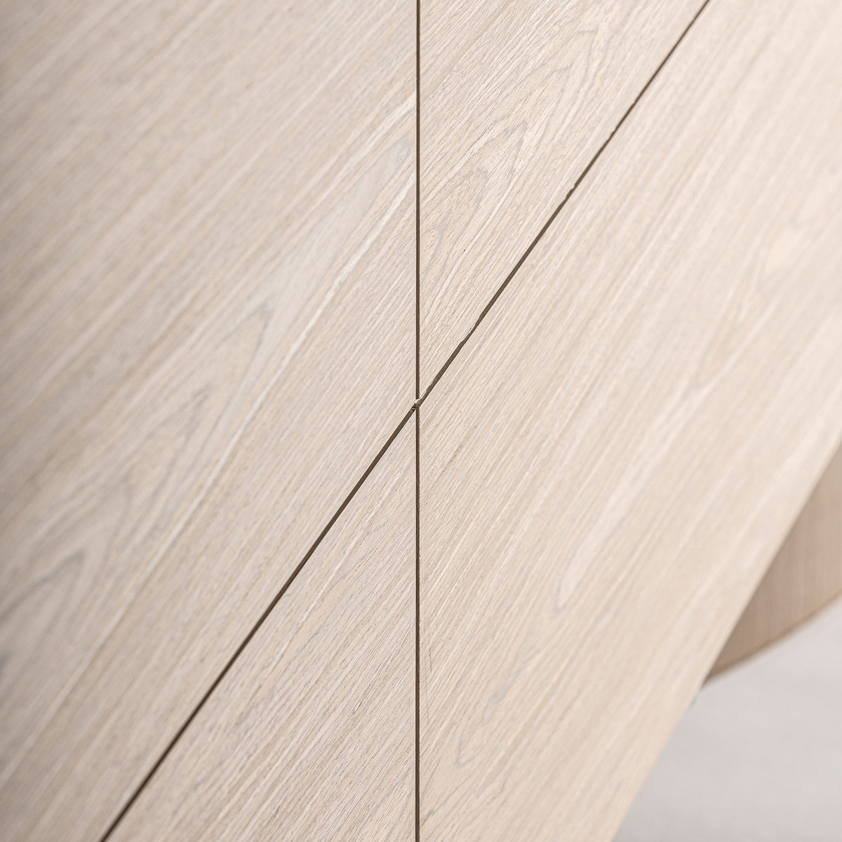 PRAYSSAC SIDEBOARD