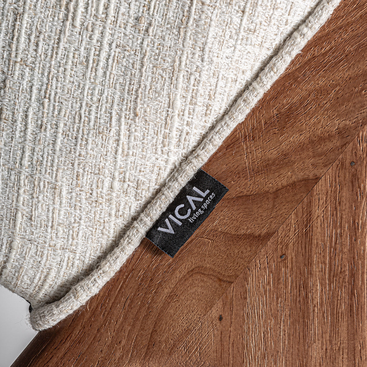 DOUZE STOOL