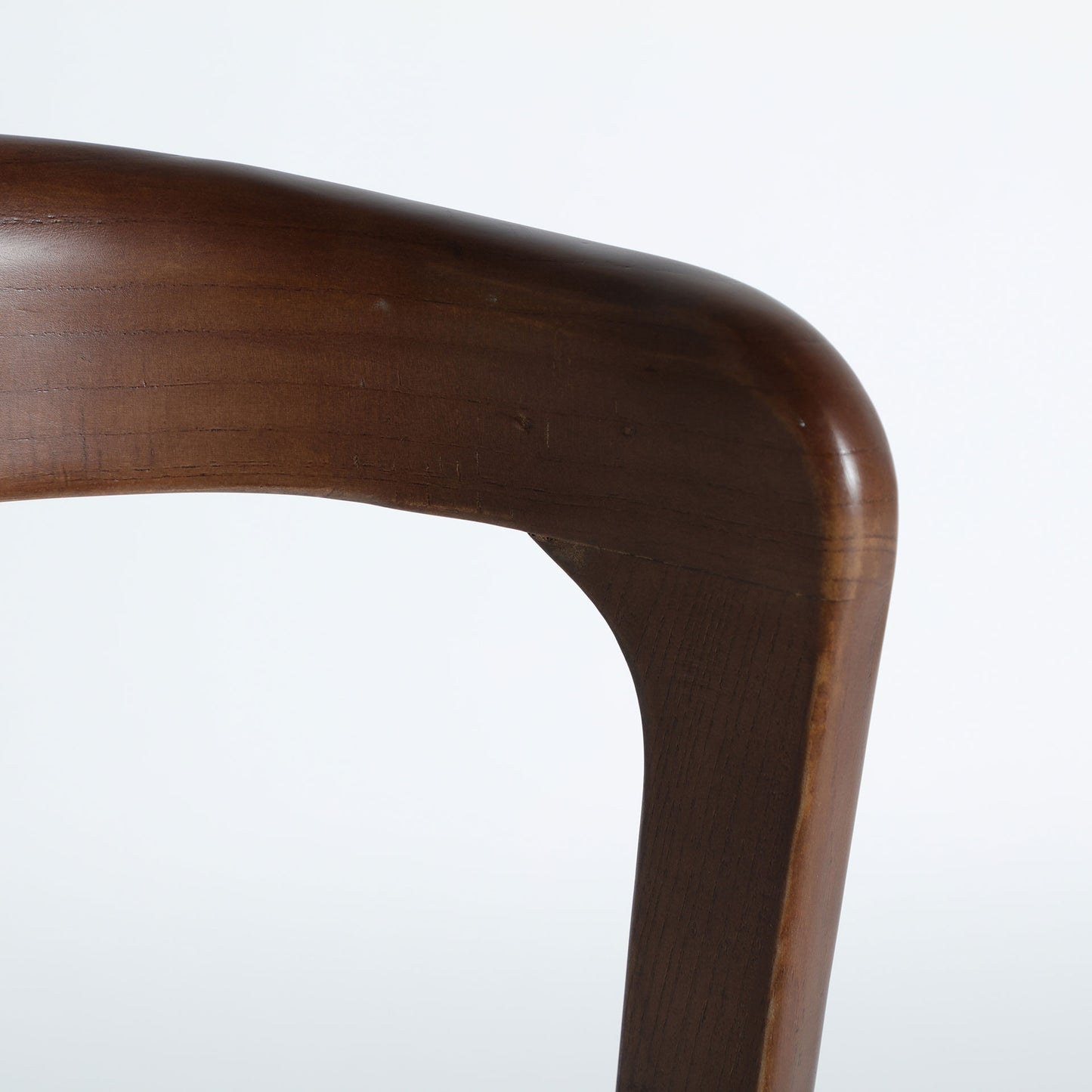 ARTIX CHAIR