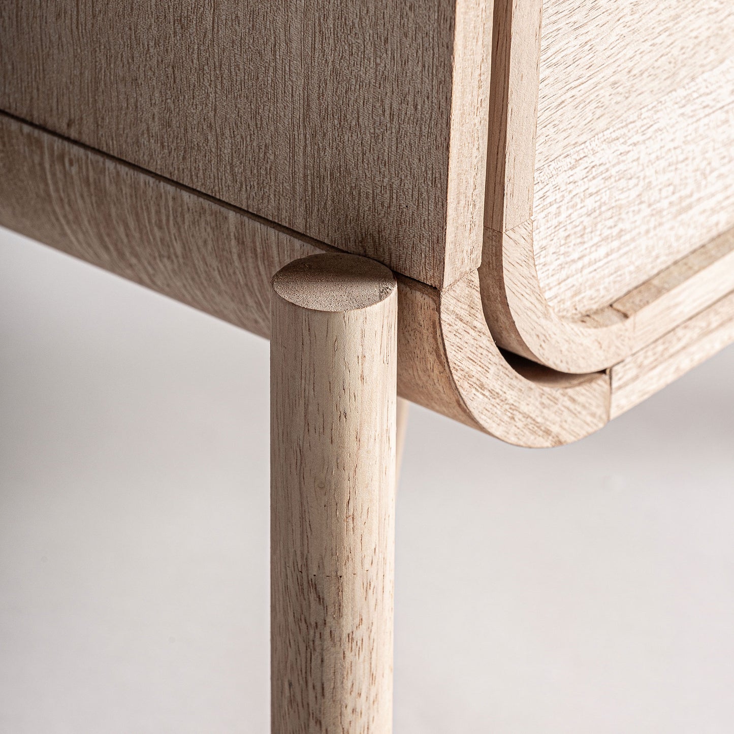 WEURTZ SINFONIER CHEST OF DRAWERS