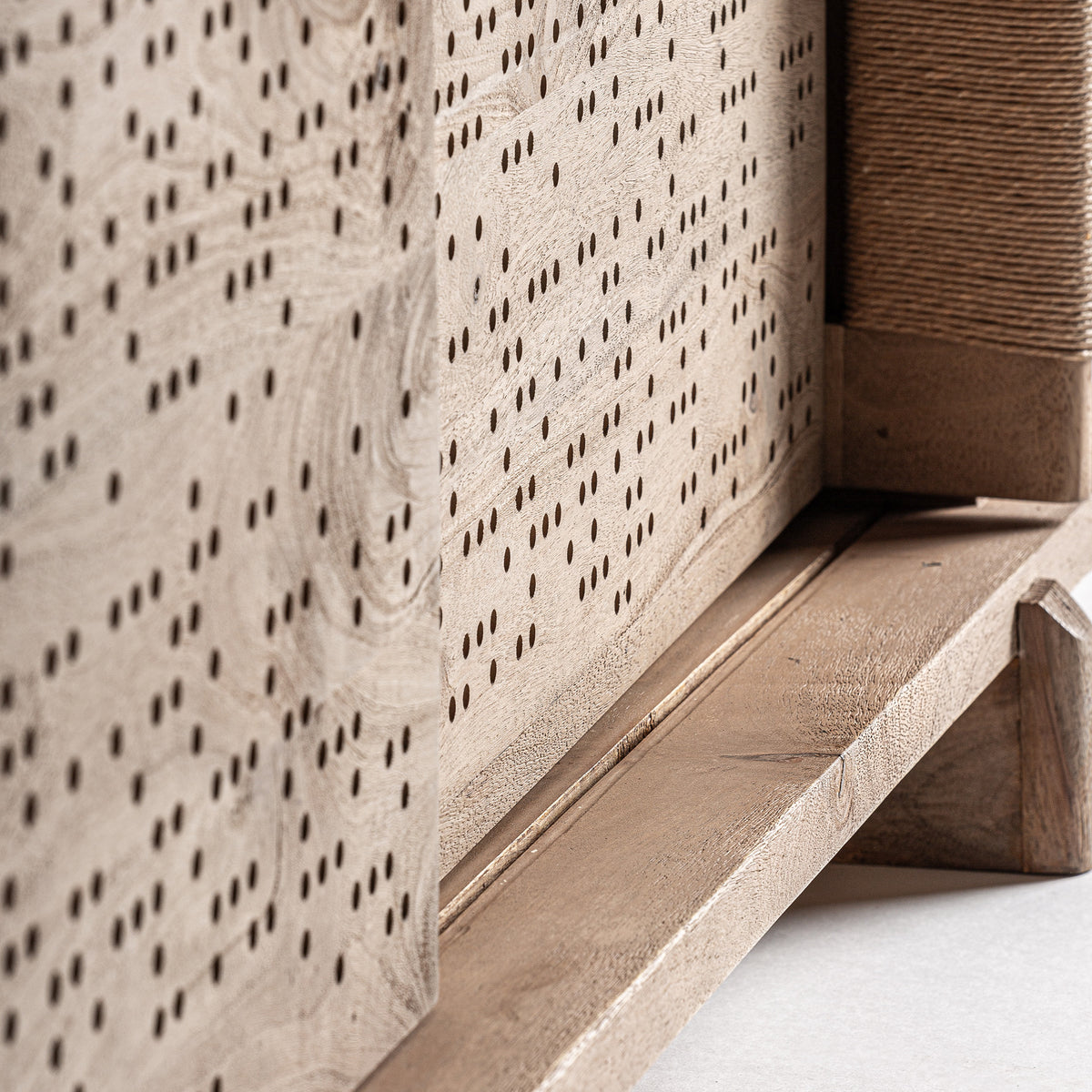 JACQUARD SIDEBOARD