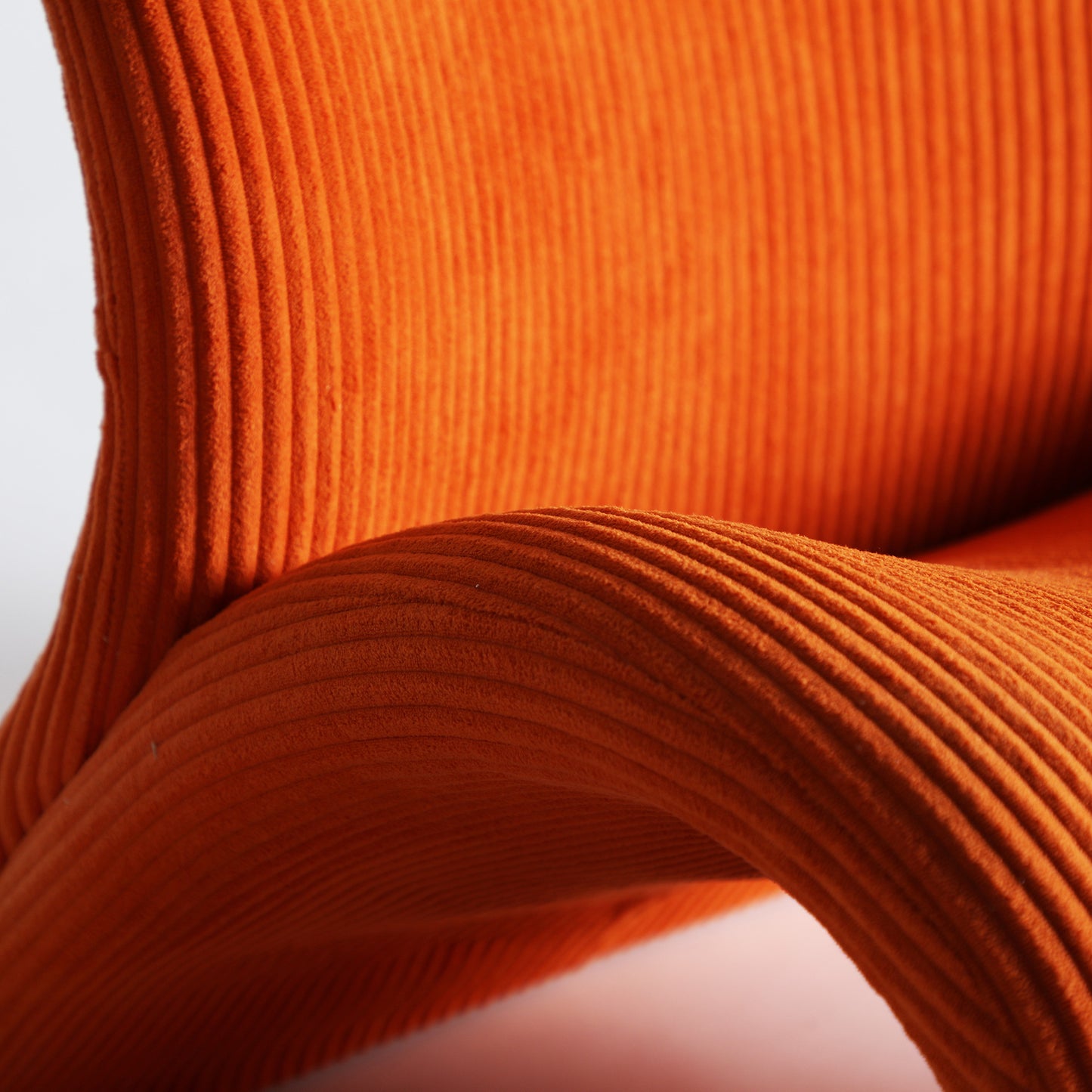 VIANNE ARMCHAIR