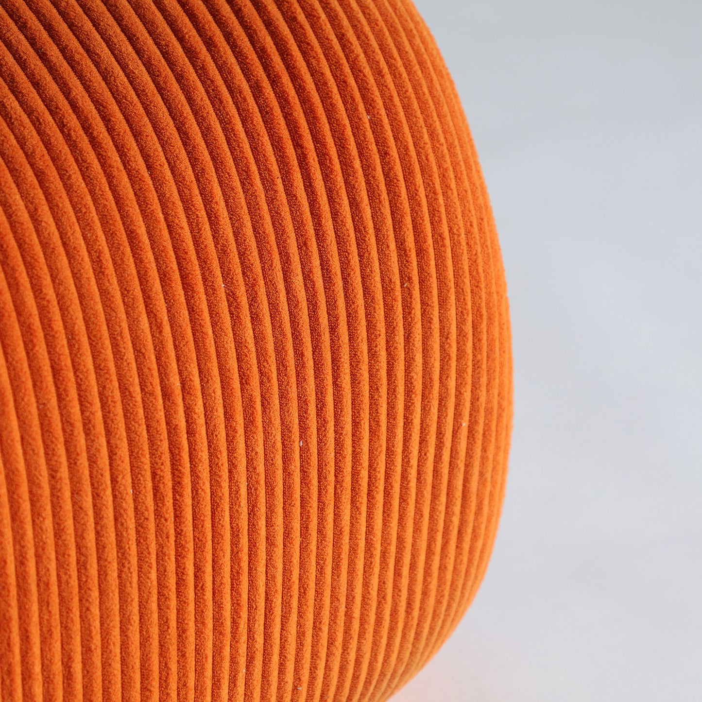 VIANNE ARMCHAIR