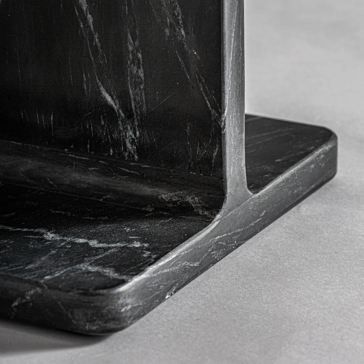 MARQUINA SIDE TABLE