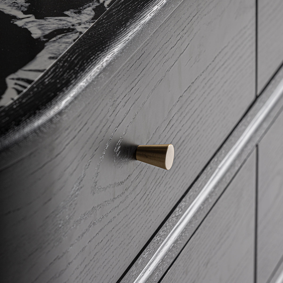 BILZEN CHEST OF DRAWERS