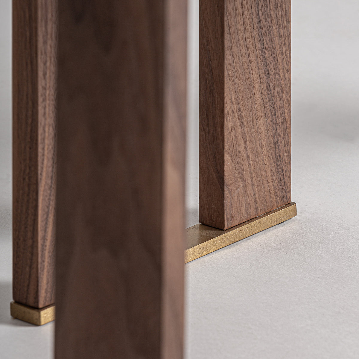 GIFHORN BOOKCASE