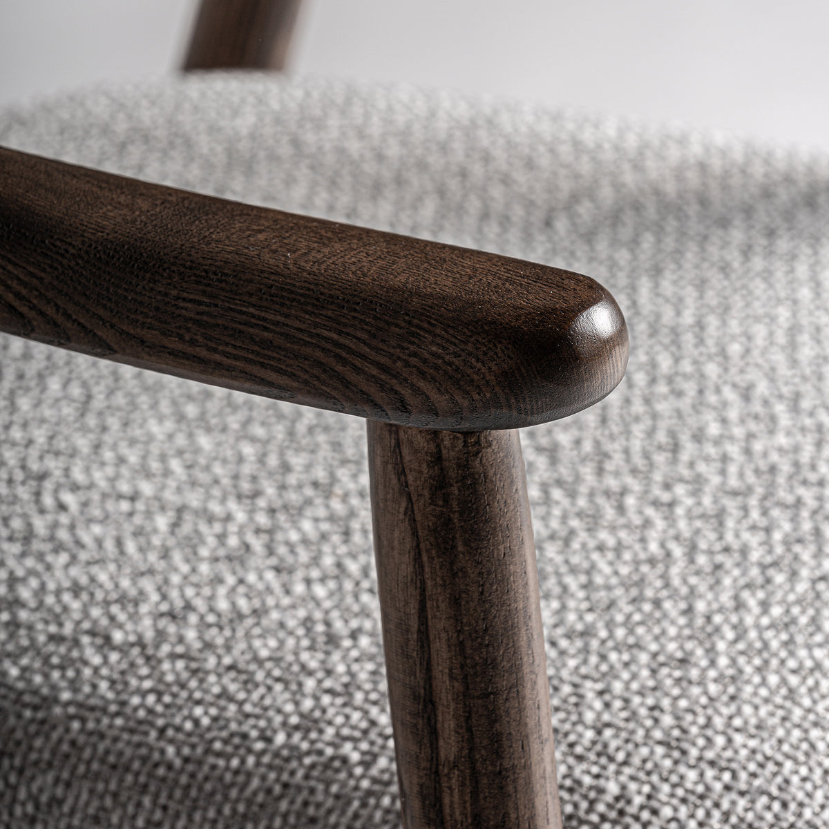 TERNAT CHAIR