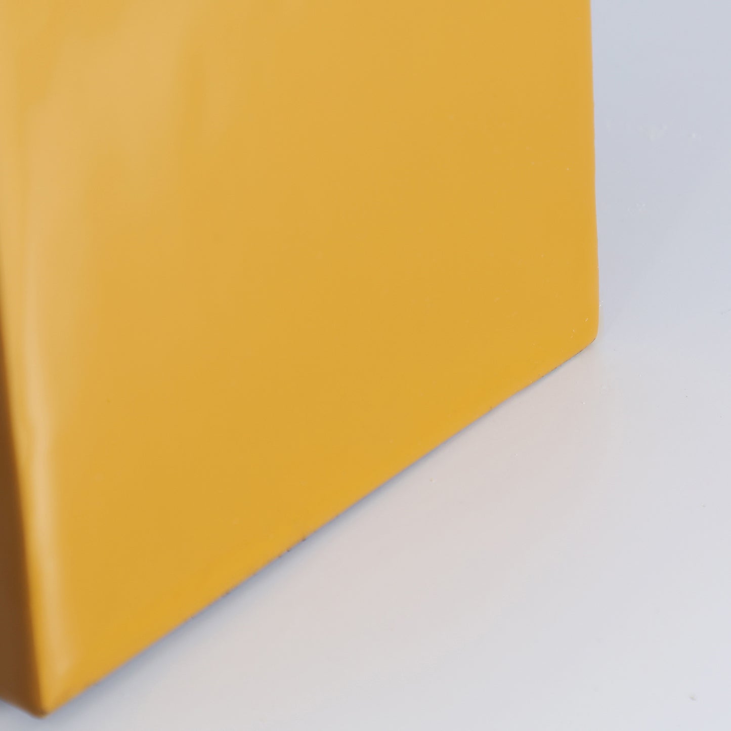 VEZIA TABLE LAMP