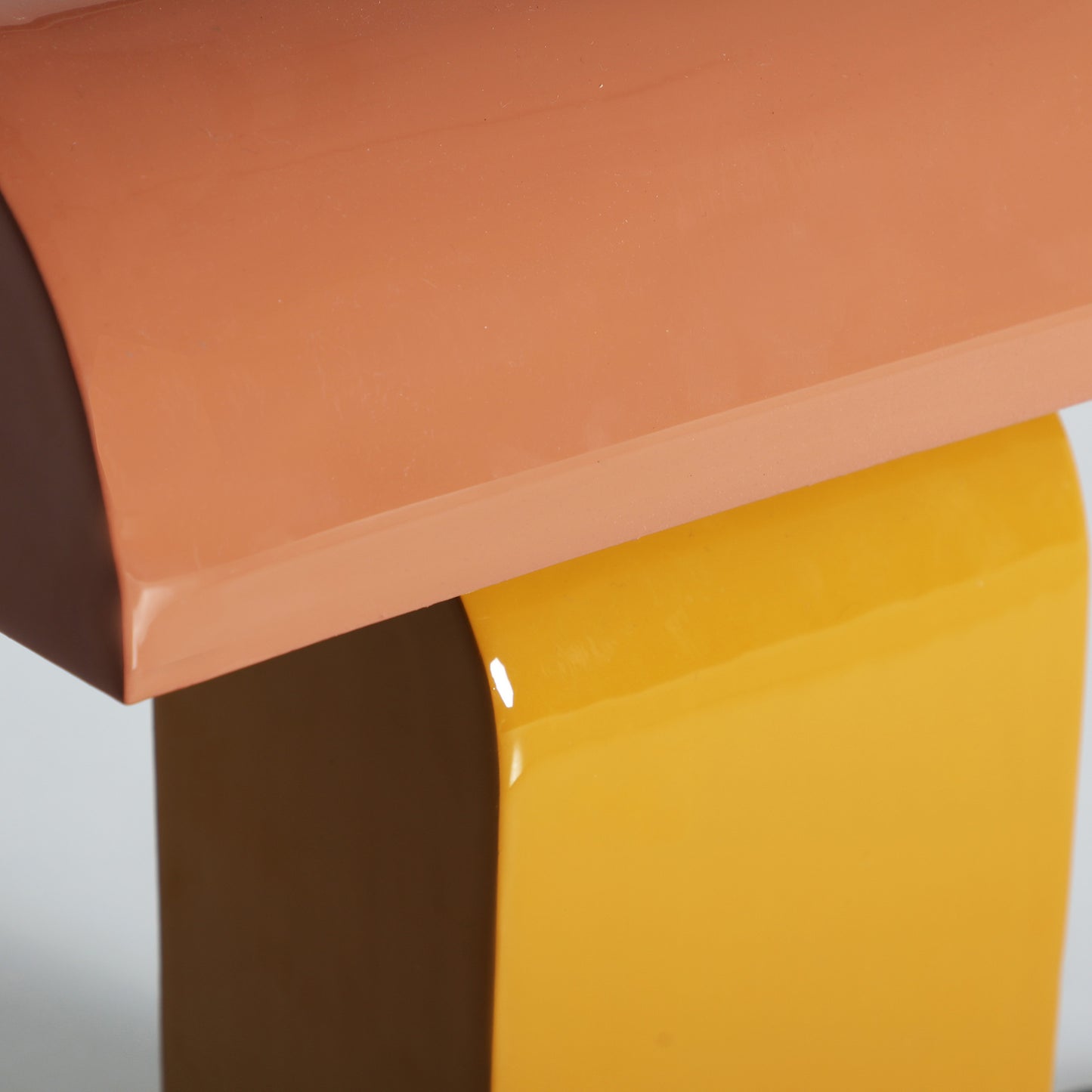 VEZIA TABLE LAMP