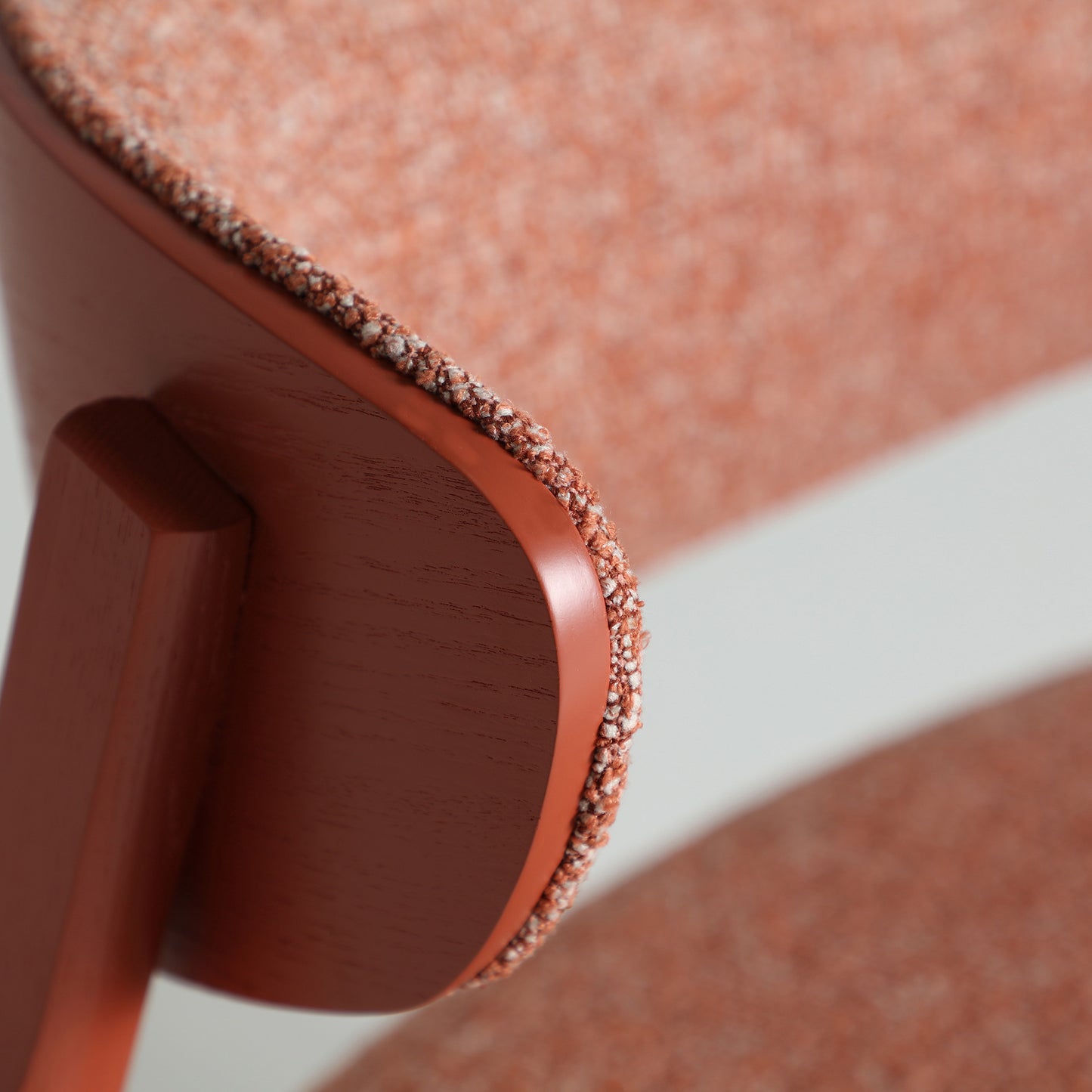 VREDEN ARMCHAIR