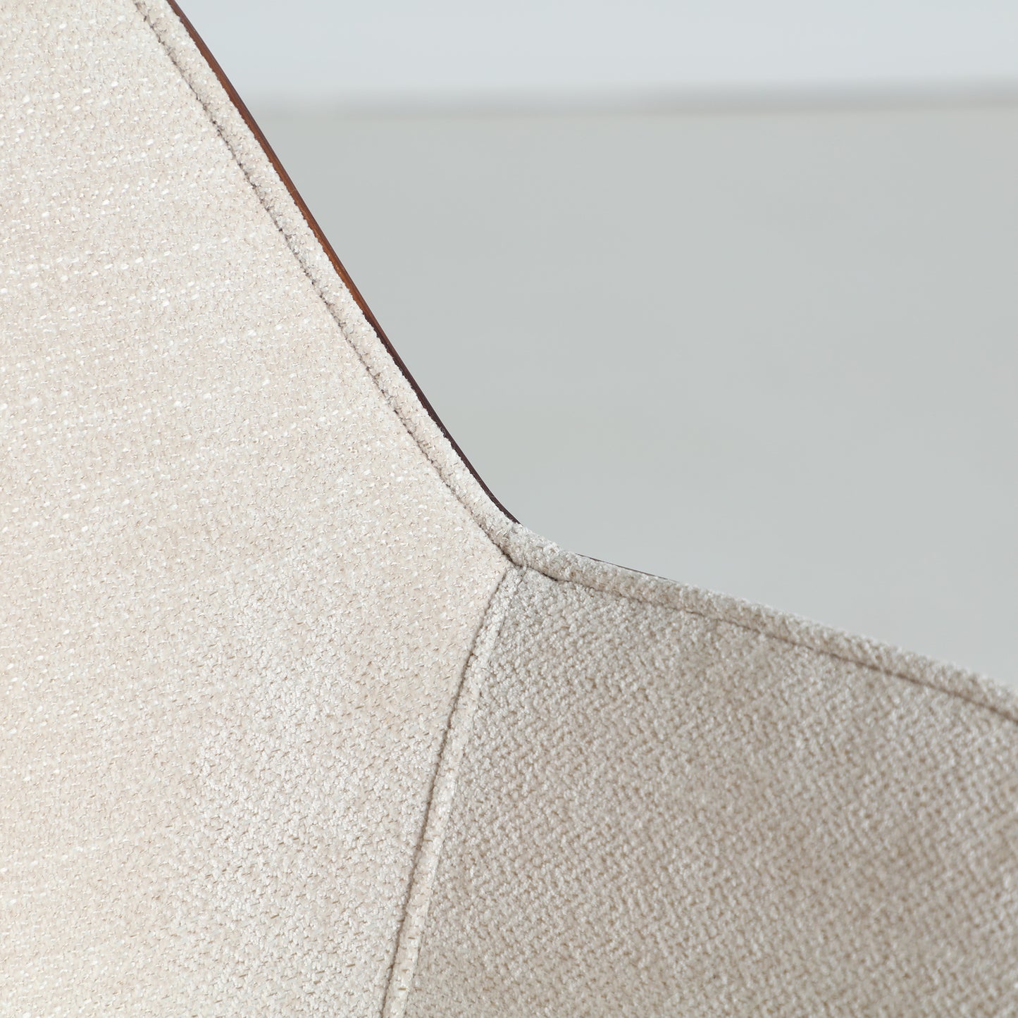 BEESD CHAIR