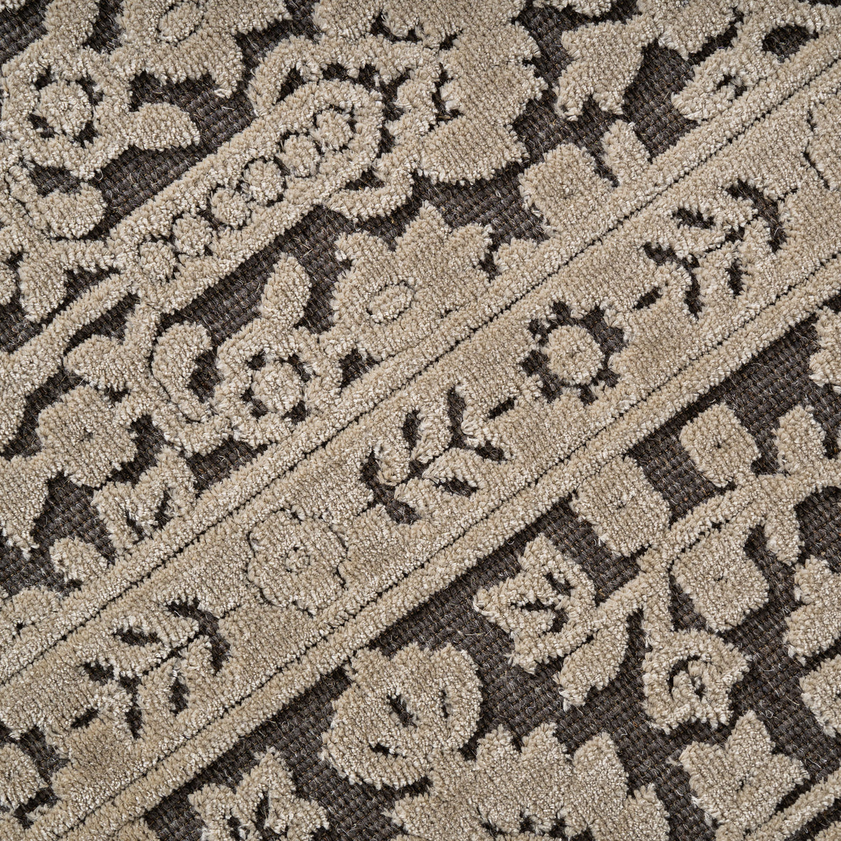 LISA CARPET