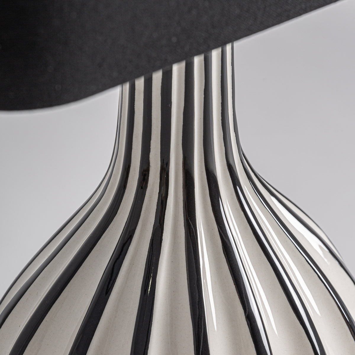 ZALSA TABLE LAMP
