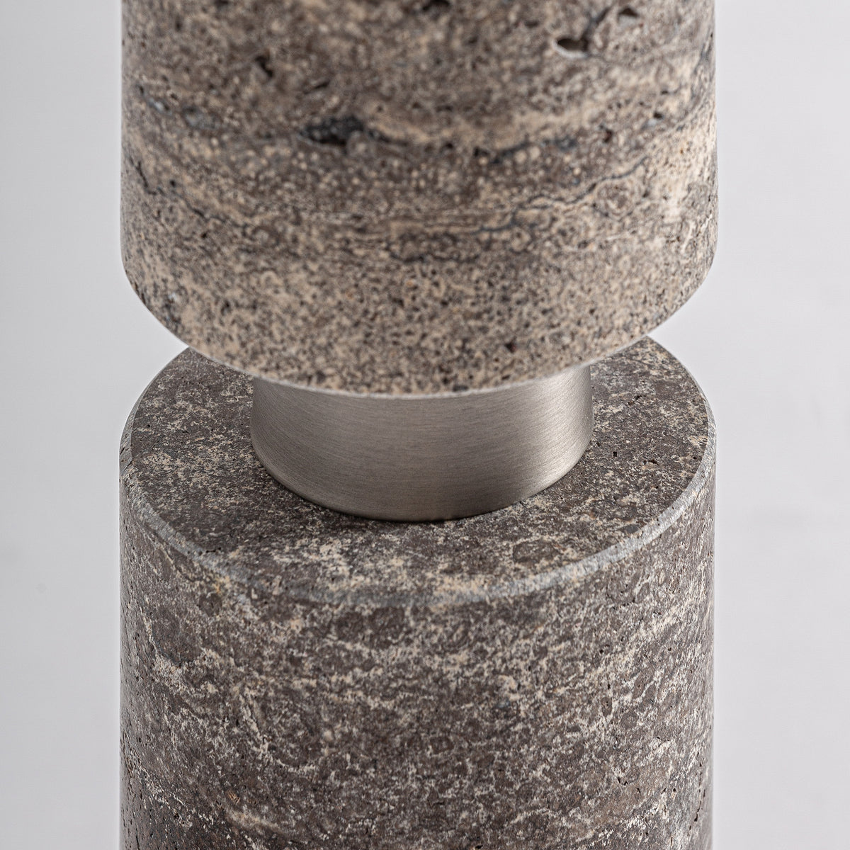 XILKA TABLE LAMP