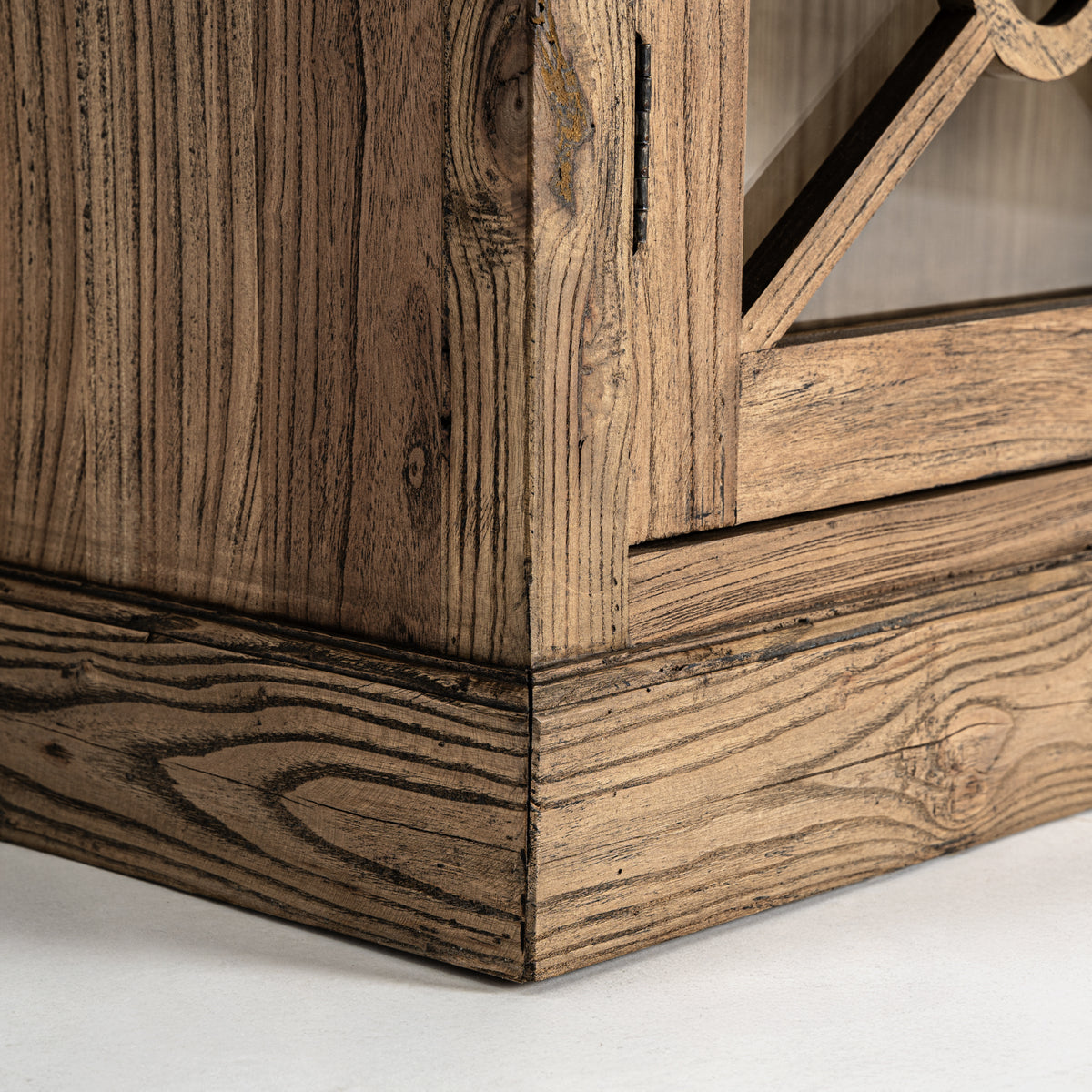 NORVIK GLASS CABINET