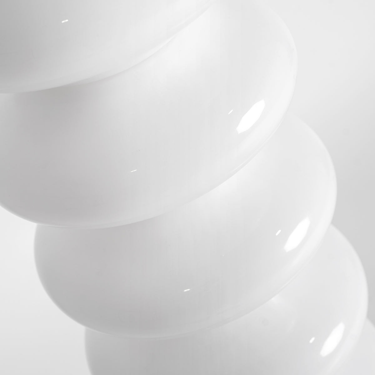 TIARE FLOOR LAMP