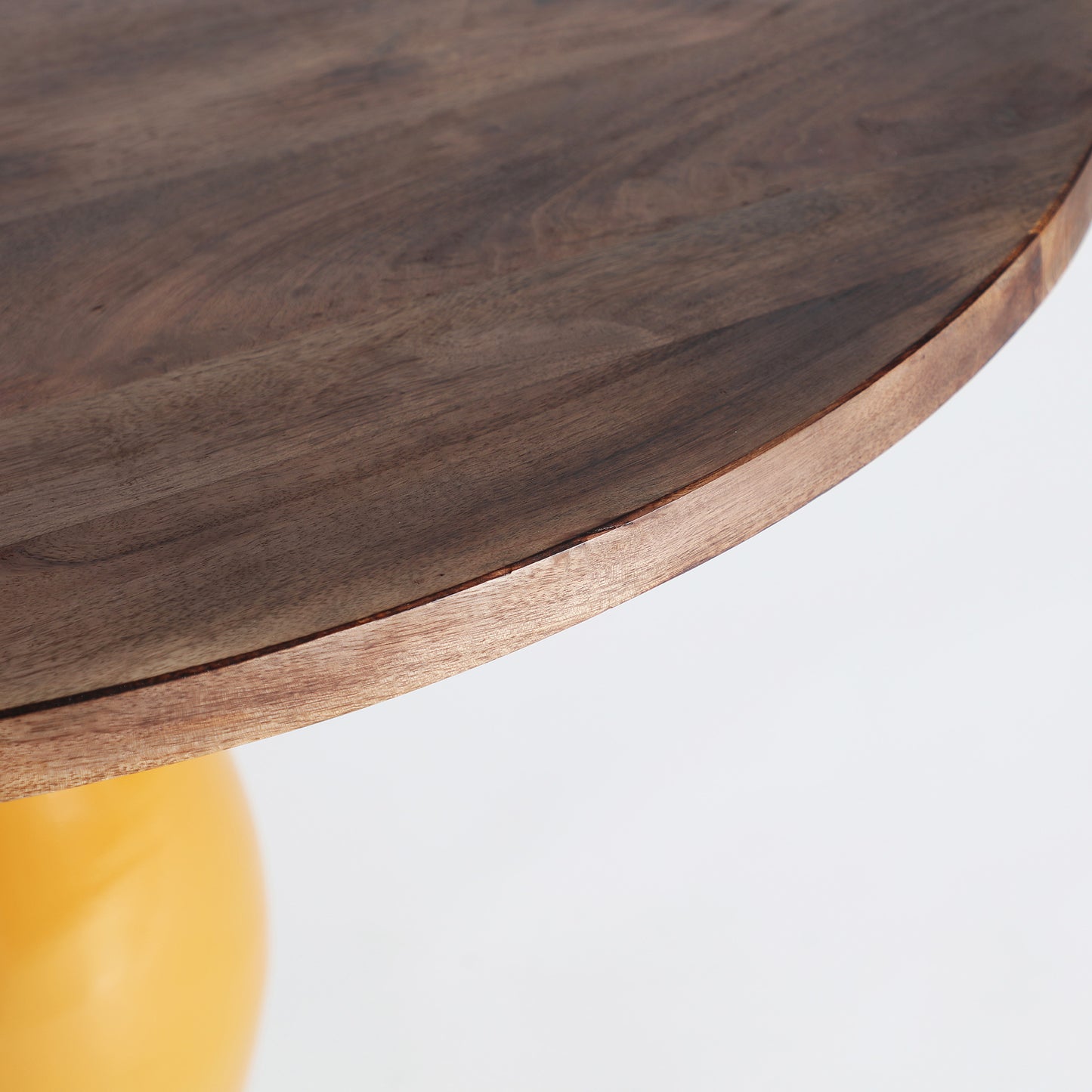 NAHINA DINING TABLE