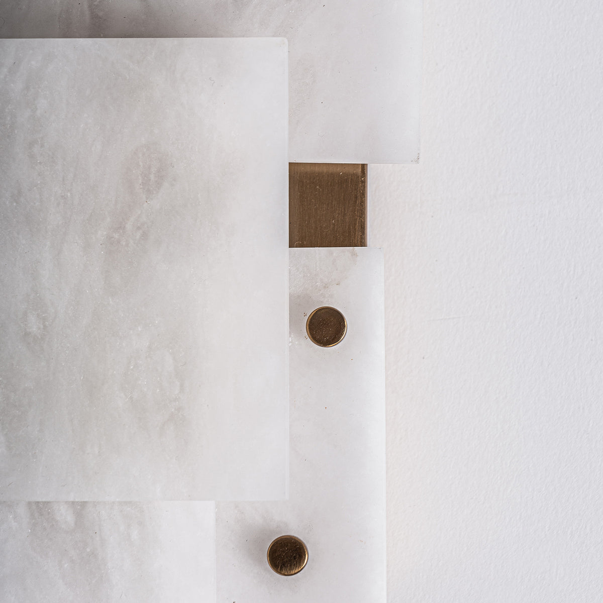 CHANYA WALL LAMP