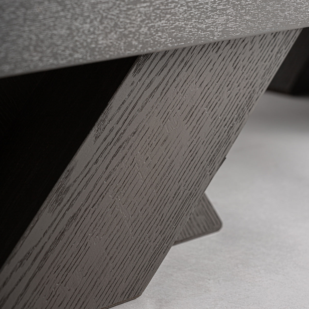 RIZE TV STAND