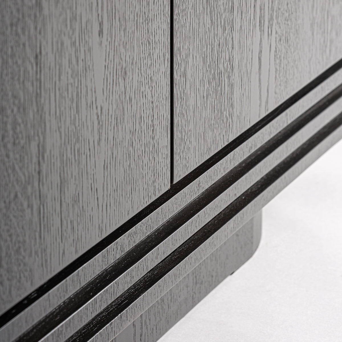 RIZE WARDROBE