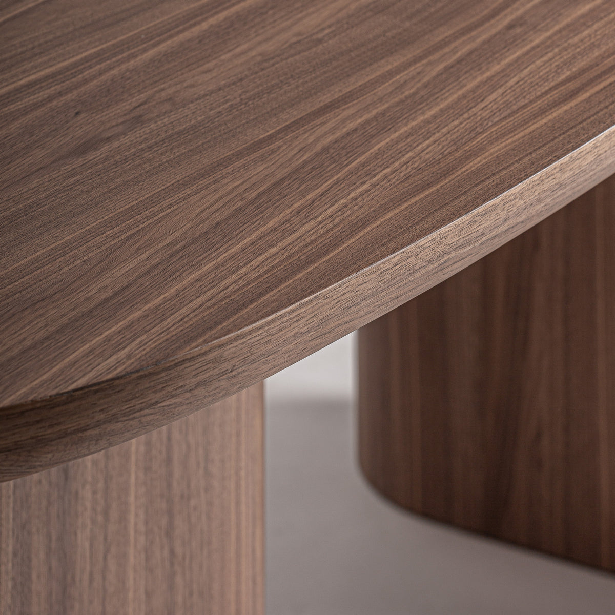 ACIERA DINING TABLE