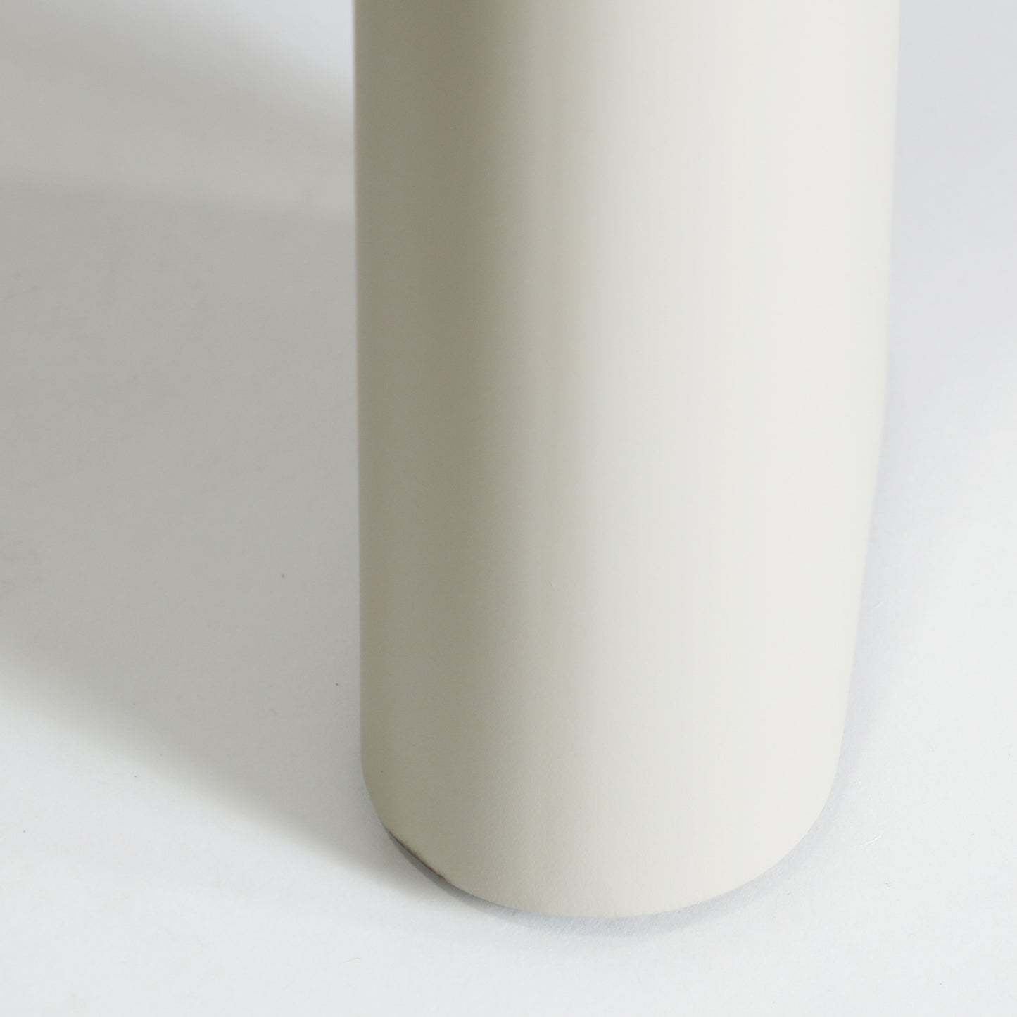 VOLTA DINING TABLE