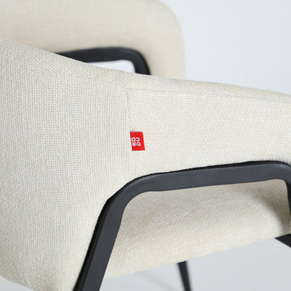 AREN CHAIR