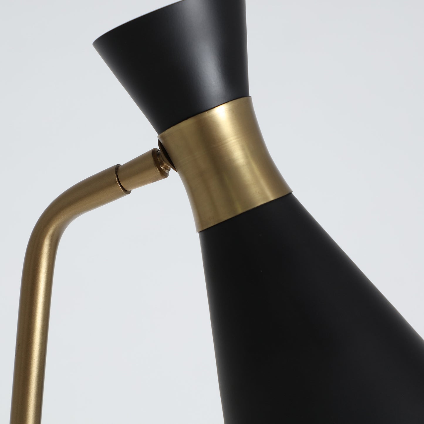 ORBE FLOOR LAMP