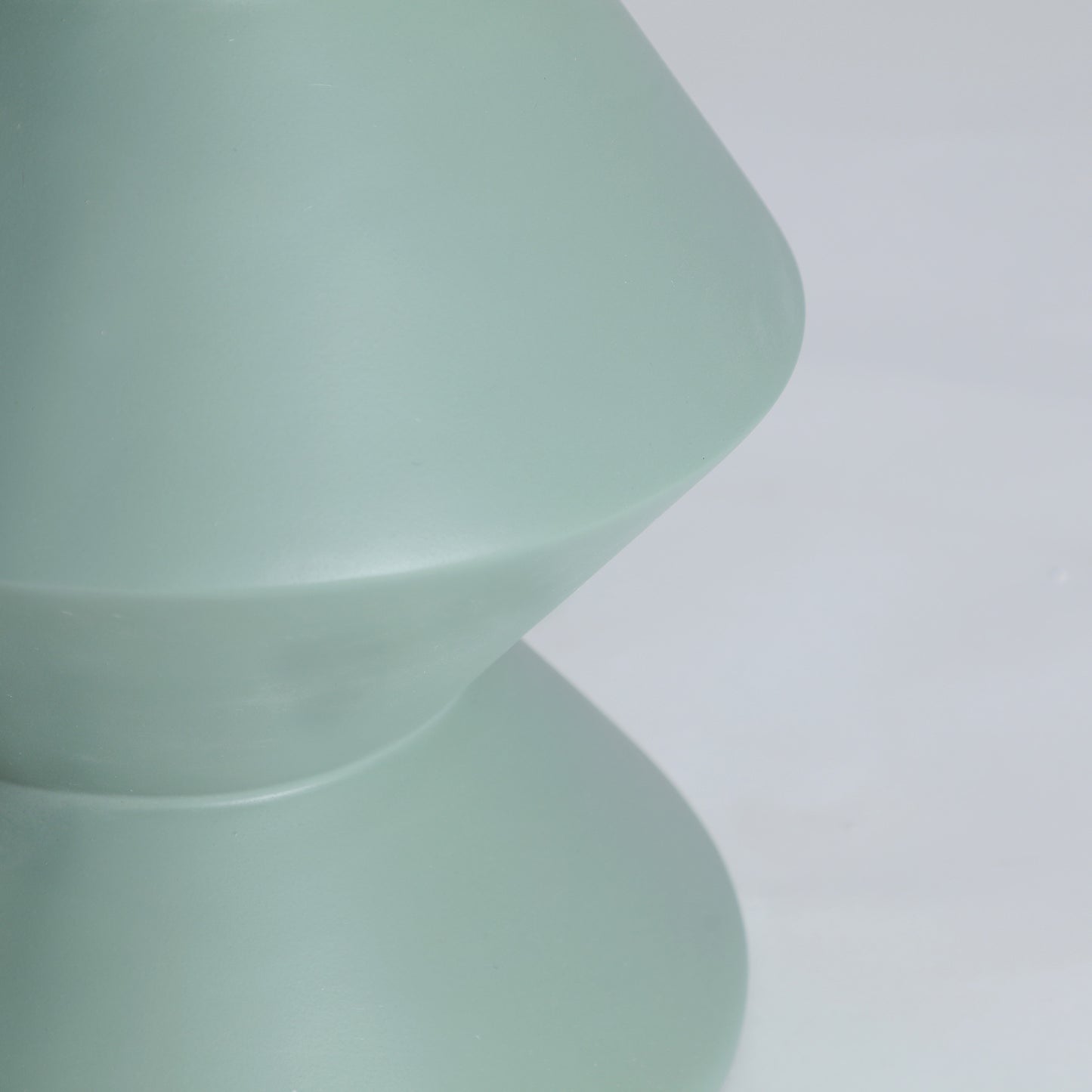 MELLE SIDE TABLE