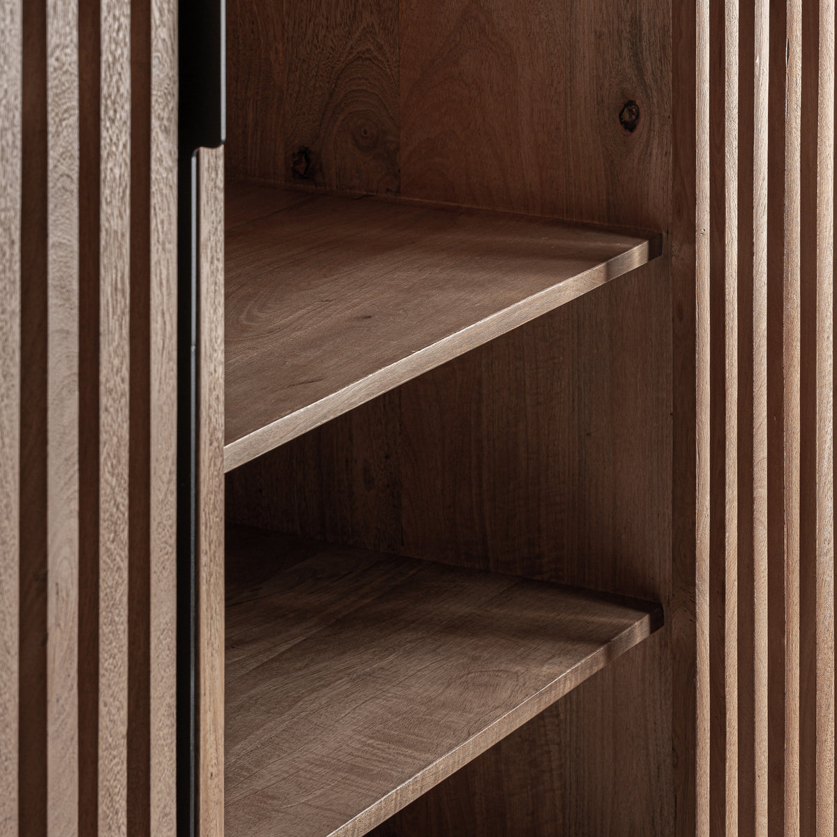GÀBIA WARDROBE