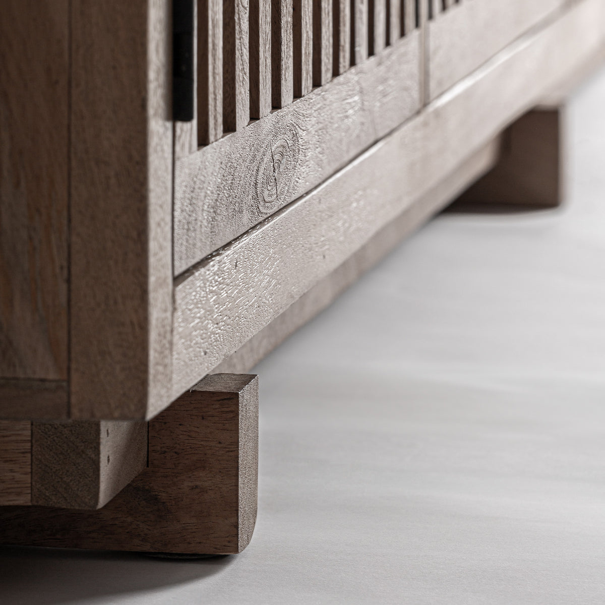 GÀBIA TV STAND