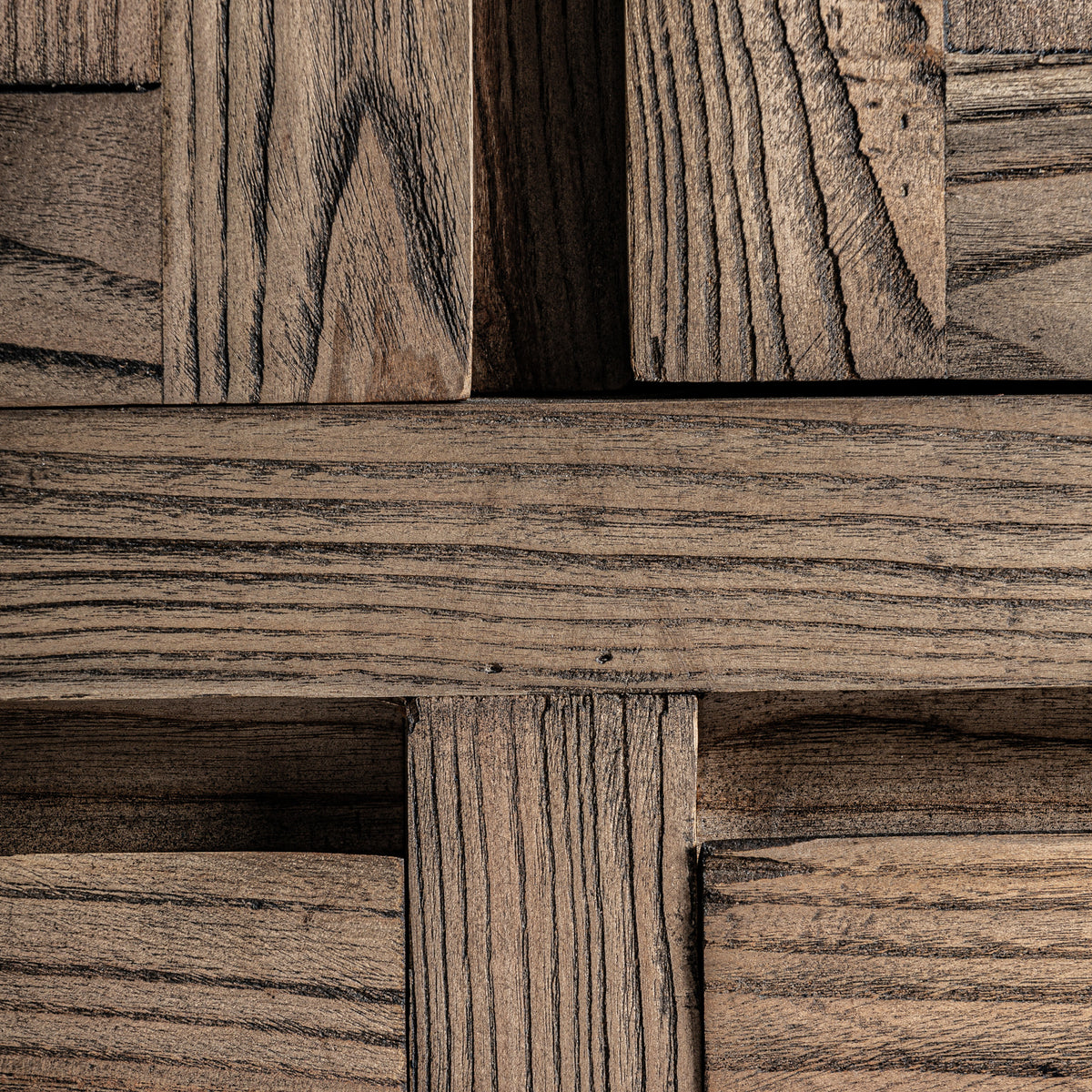 THOUARS WARDROBE