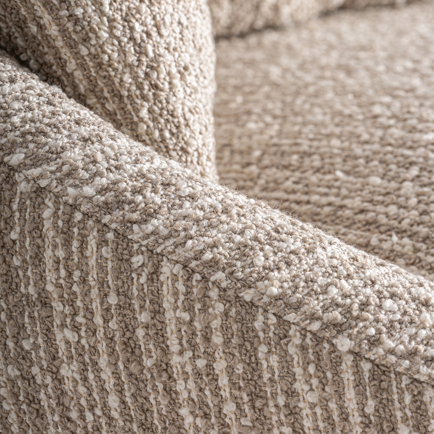 NUBA ROTATIVE ARMCHAIR
