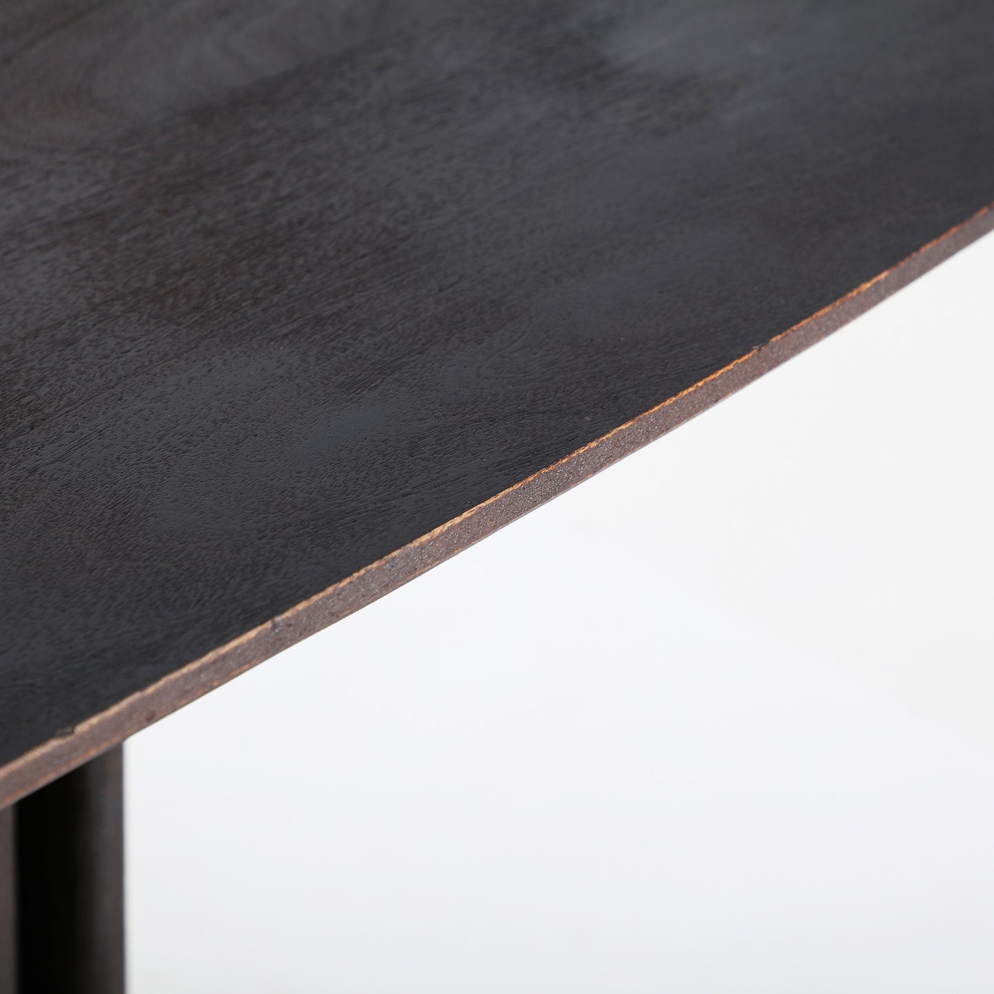 SEISSAN DINING TABLE