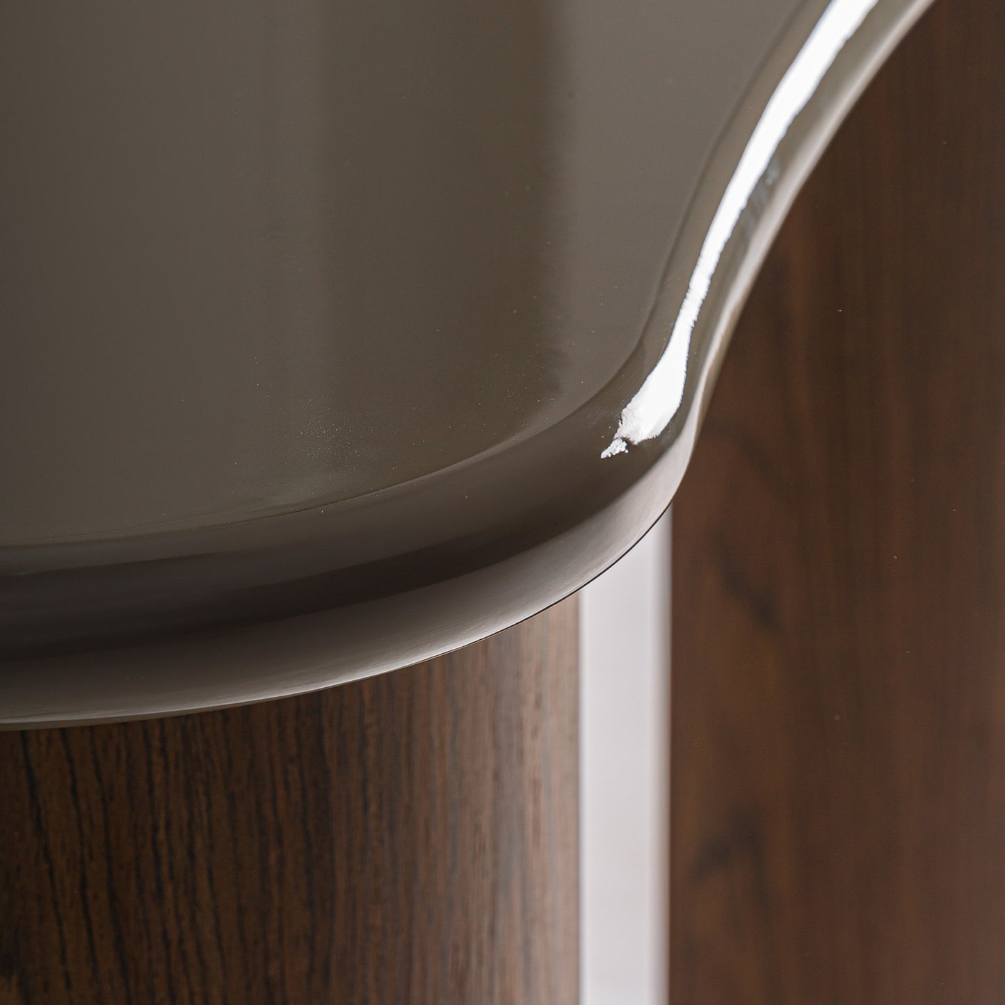 ROOT CONSOLE TABLE