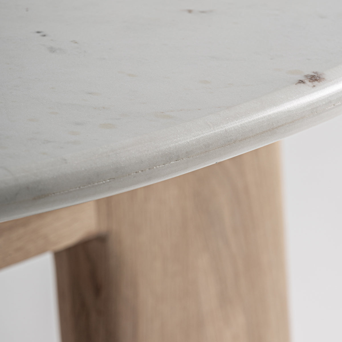 NARA DINING TABLE