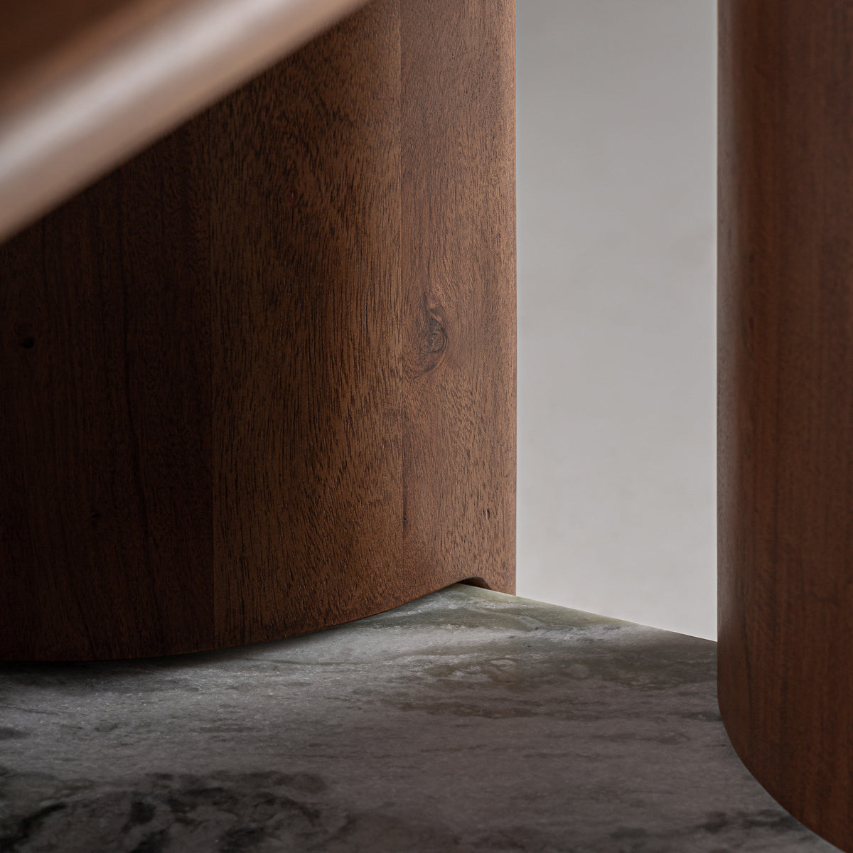 SAGY BOOKCASE