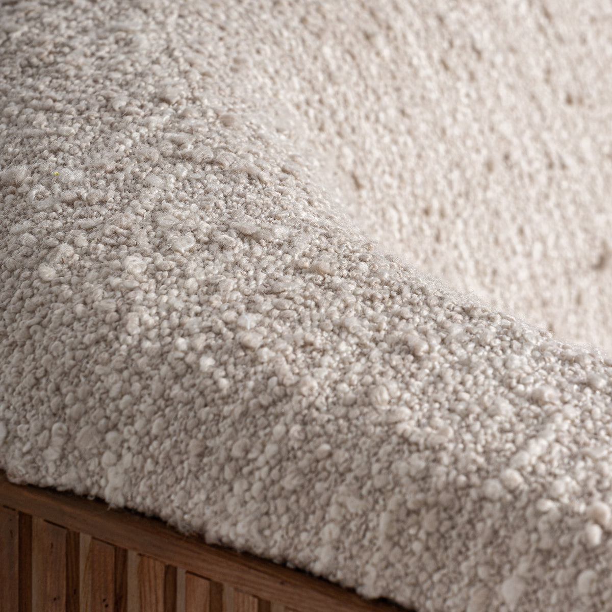 WINDEK SOFA