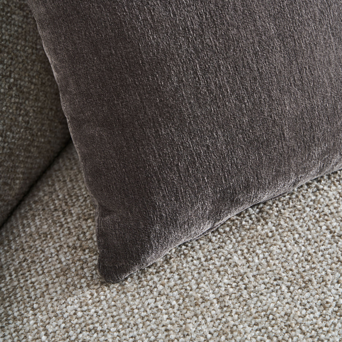 IZERNORE SOFA