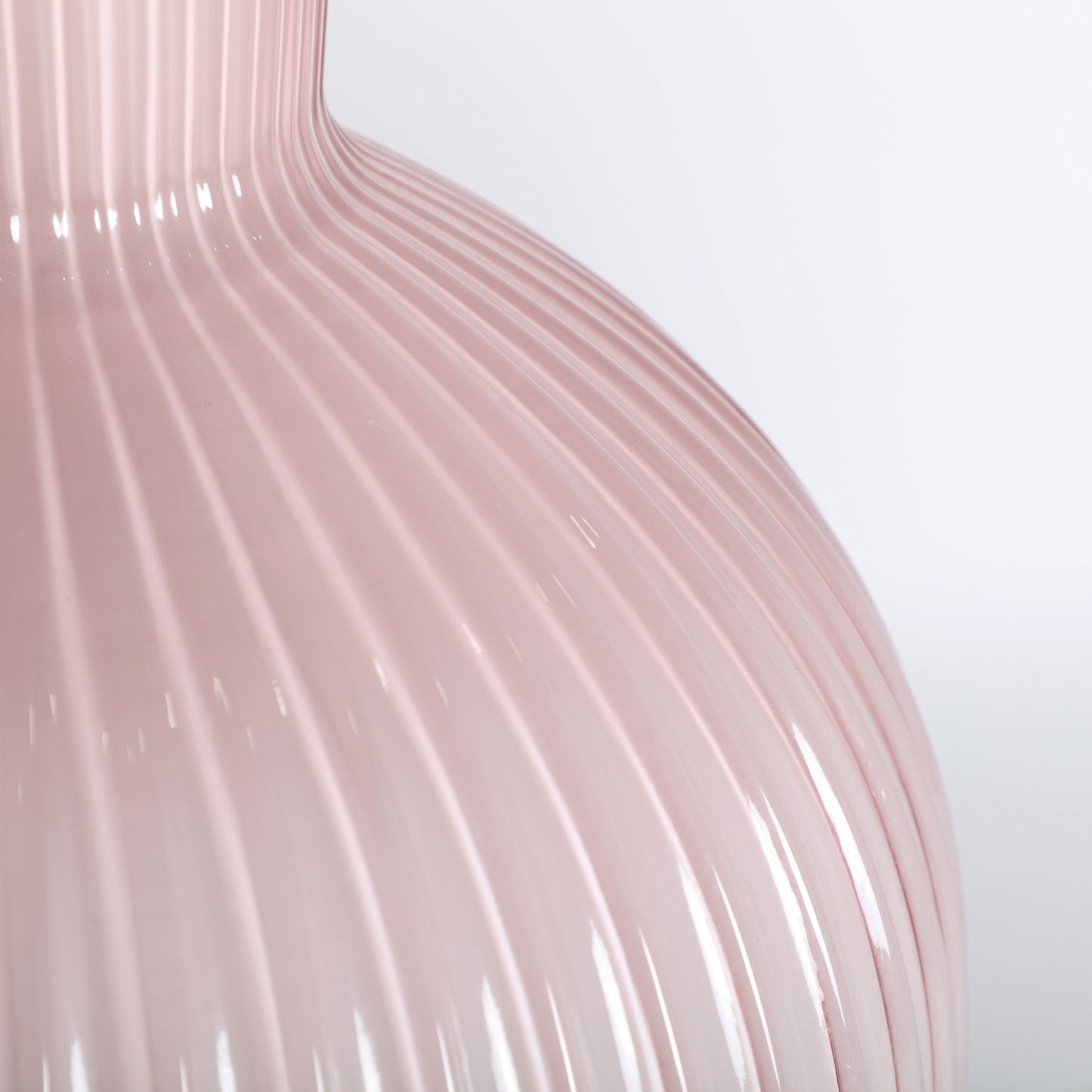 NUDE VASE