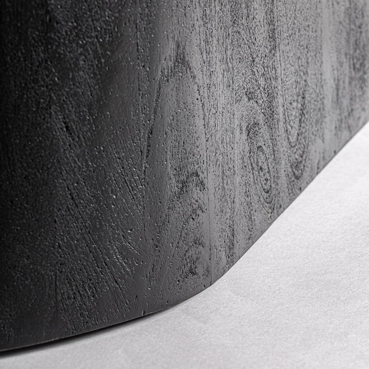 KNAITH DINING TABLE
