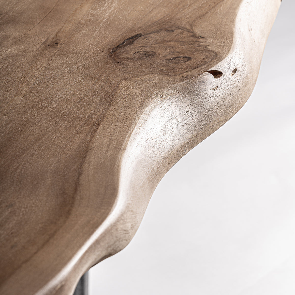 KNAITH DINING TABLE