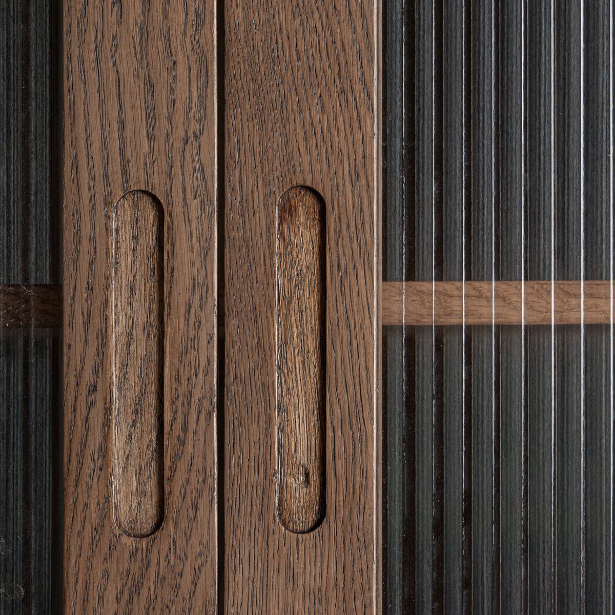 DOUZY BAR CABINET